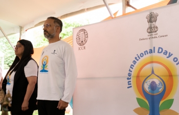 Invitada Principal para el 9 Dia Internacional del Yoga, 2023, la Viceministra de Relaciones Exteriores de Venezuela, S.E. Tatiana Pugh y el Embajador Abhishek Singh se dirigieron a la reunion de entusiastas del Yoga en Caracas.
